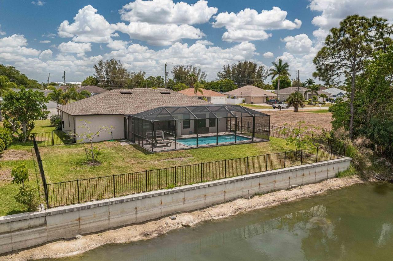 הוילה Centrally Located Cape Coral Oasis On Fresh Water מראה חיצוני תמונה